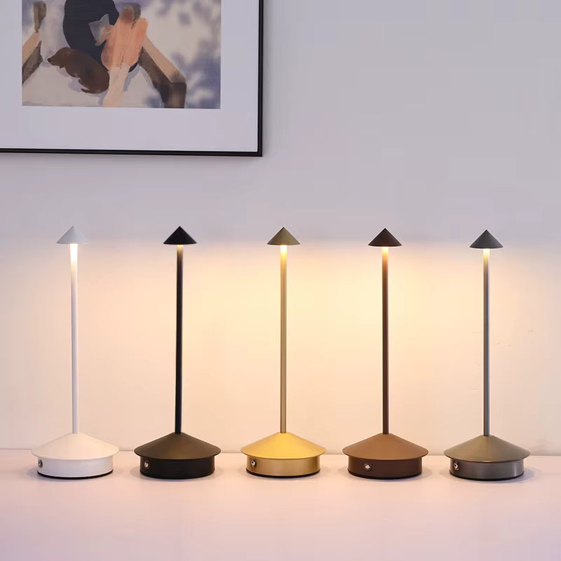 Touch LED Tischlampe – kabellos, modern, sofort einsatzbereit
